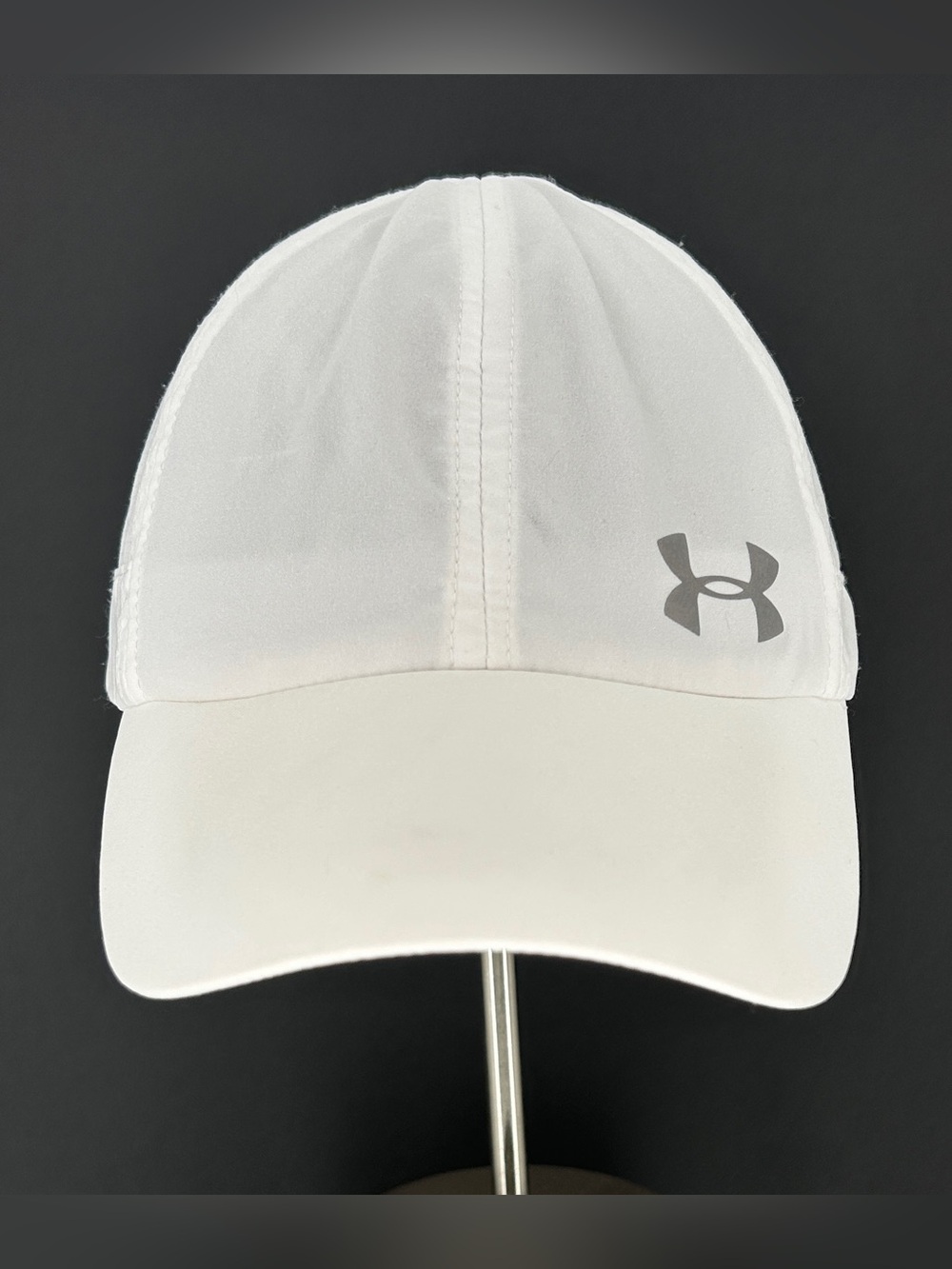 Under Armour White Women’s Running Cap Hat With Hook And Loop Adjustable Strap